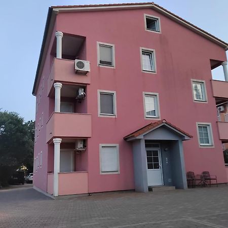 דירות Medulin.Apartman מראה חיצוני תמונה